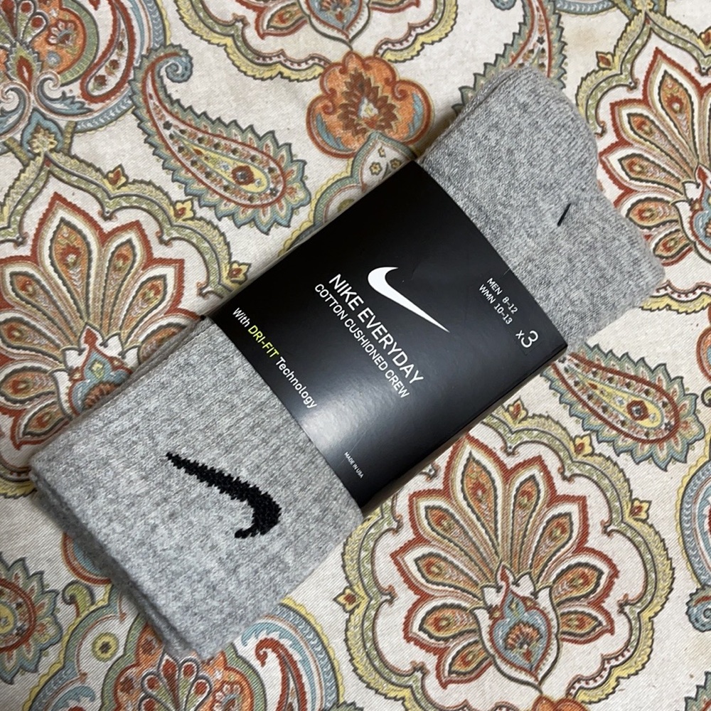 3 pairs set Nike Socks Everyday Cushioned Crew - Picture 2 of 16